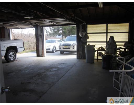 314 Meadowbrook Road Mercer County, NJ 08691 - Photo 13 of 20 Gallery Image 13