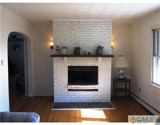 314 Meadowbrook Road Mercer County, NJ 08691 - Photo 3 of 20 Gallery Image 3