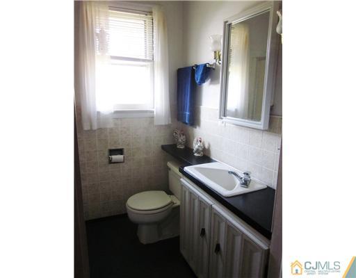 314 Meadowbrook Road Mercer County, NJ 08691 - Photo 9 of 20 Gallery Image 9