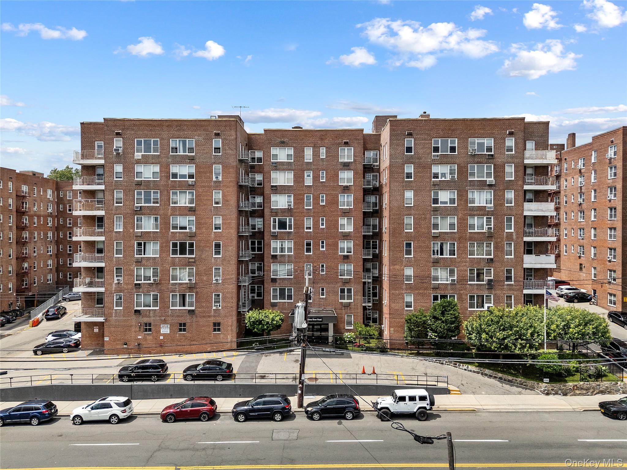 355 Bronx River Road, Unit 1I Yonkers, NY 10704 - Photo 17 of 22 View of apartment building / complex