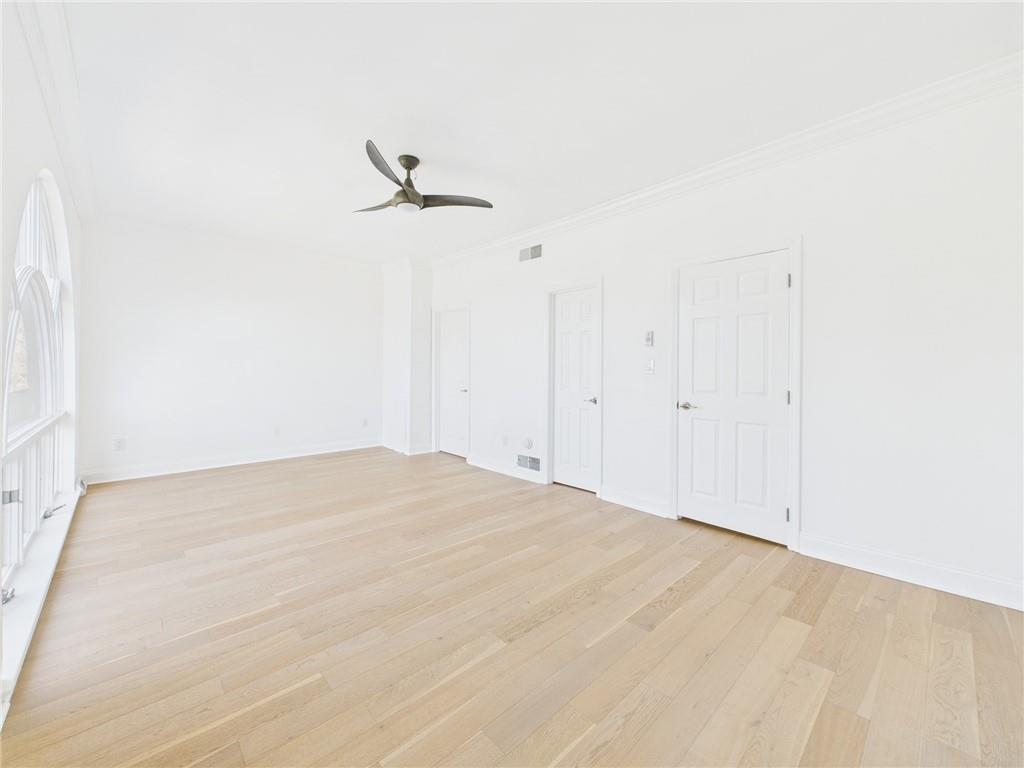 138 North Woodland Road Pittsburgh, PA 15232 - Photo 16 of 50 a view of empty room with ceiling fan
