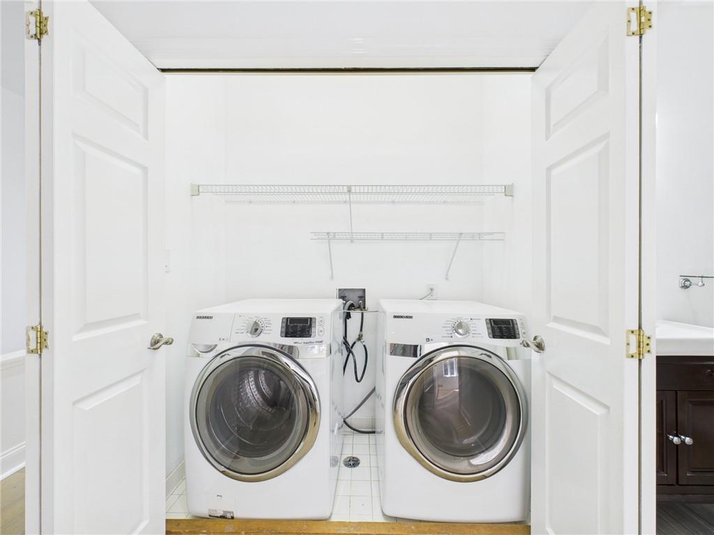 138 North Woodland Road Pittsburgh, PA 15232 - Photo 21 of 50 a utility room with dryer and washer