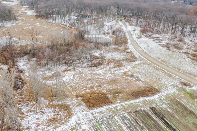 $170,000 | 1922 Percy Lane, Highland, MI 48357