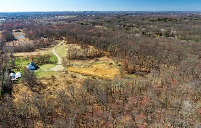 $170,000 | 1922 Percy Lane, Highland, MI 48357