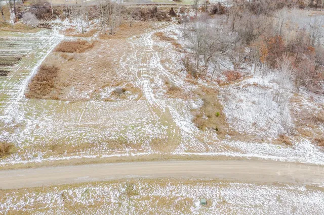 $170,000 | 1922 Percy Lane, Highland, MI 48357