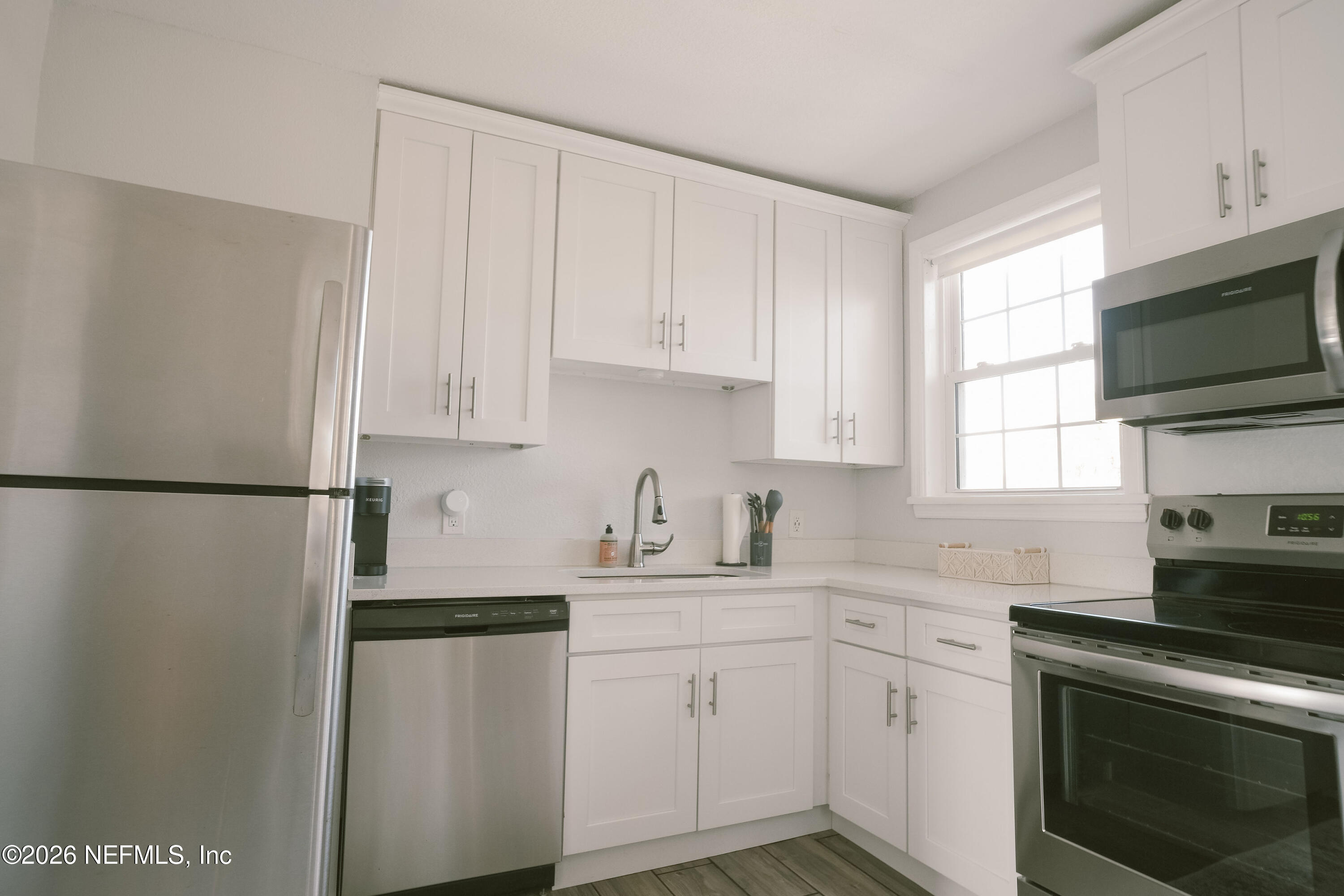 212 Oak Street Neptune Beach, FL 32266 - Photo 9 of 43 IMG_0744