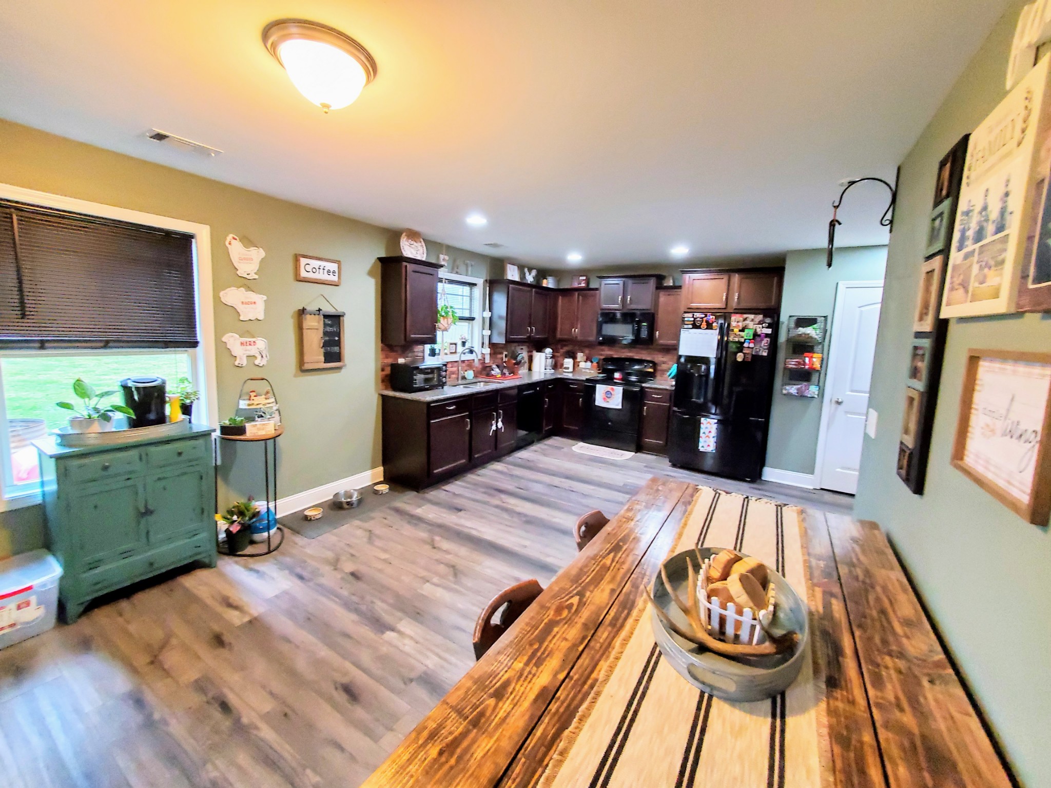 2352 Pea Ridge Road Clarksville, TN 37040 - Photo 11 of 33 Gallery Image 11