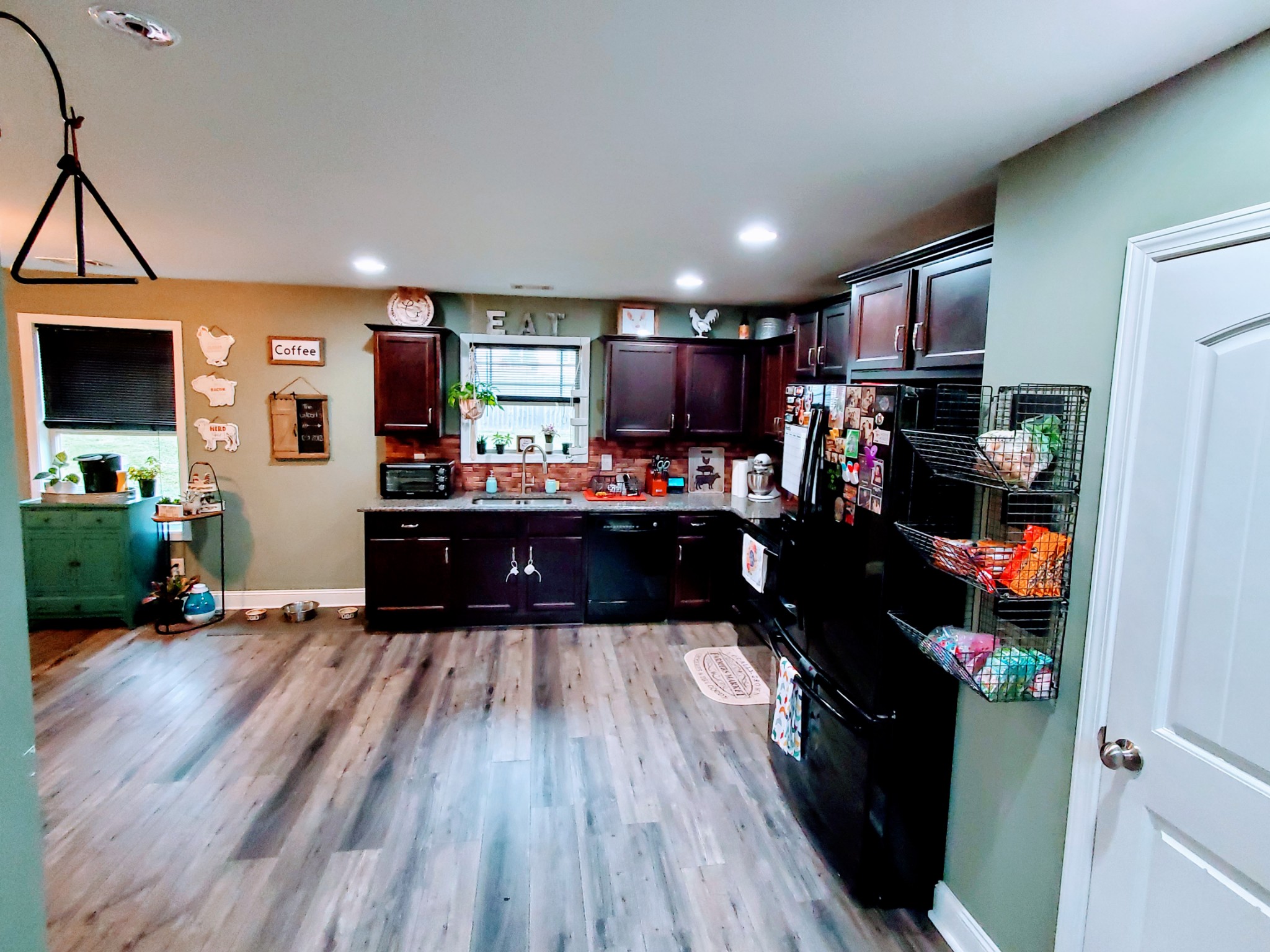 2352 Pea Ridge Road Clarksville, TN 37040 - Photo 7 of 33 Gallery Image 7