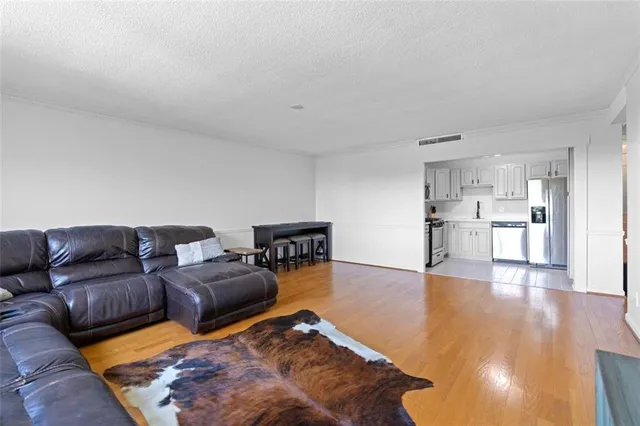 $185,000 | 2965 Pharr Ct S Northwest, Unit 817, Atlanta, GA 30305