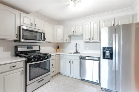 $185,000 | 2965 Pharr Ct S Northwest, Unit 817, Atlanta, GA 30305