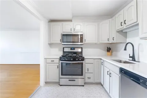 $185,000 | 2965 Pharr Ct S Northwest, Unit 817, Atlanta, GA 30305