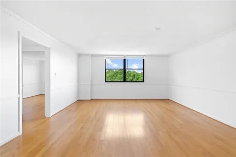 $185,000 | 2965 Pharr Ct S Northwest, Unit 817, Atlanta, GA 30305