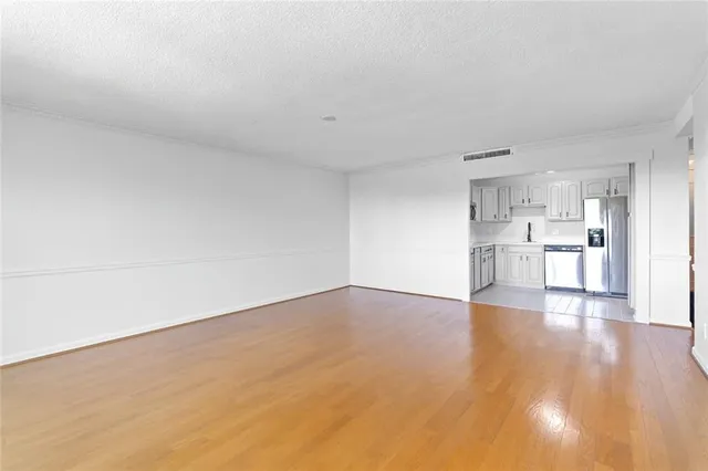 $185,000 | 2965 Pharr Ct S Northwest, Unit 817, Atlanta, GA 30305