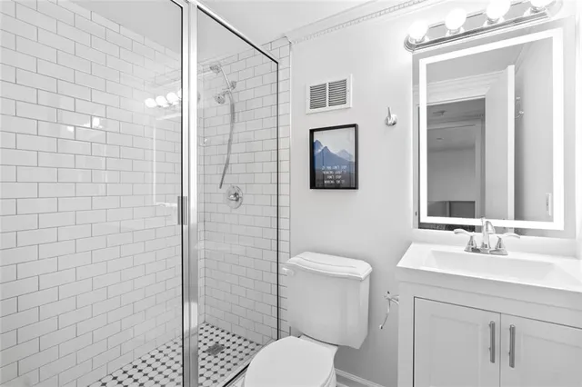 $185,000 | 2965 Pharr Ct S Northwest, Unit 817, Atlanta, GA 30305