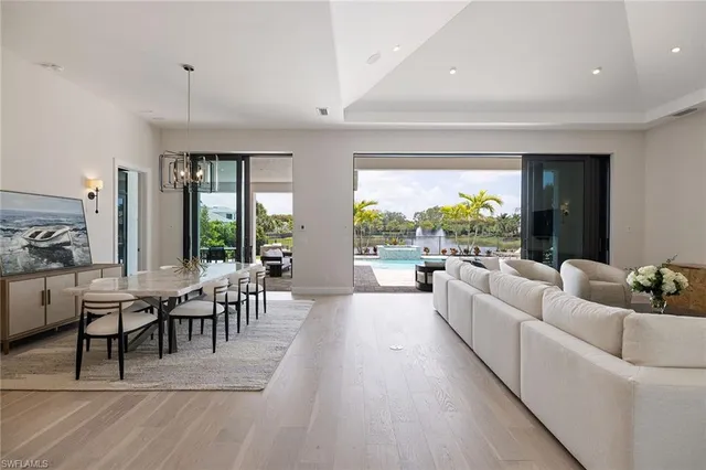 $4,500,000 | 16776 Enclave Circle, Naples, FL 34110