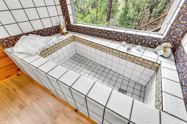 $675,000 | 25655 Tahquitz Drive, Idyllwild, CA 92549