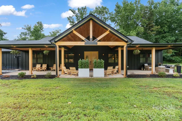 $942,500 | 13546 State Highway 55, York, SC 29745