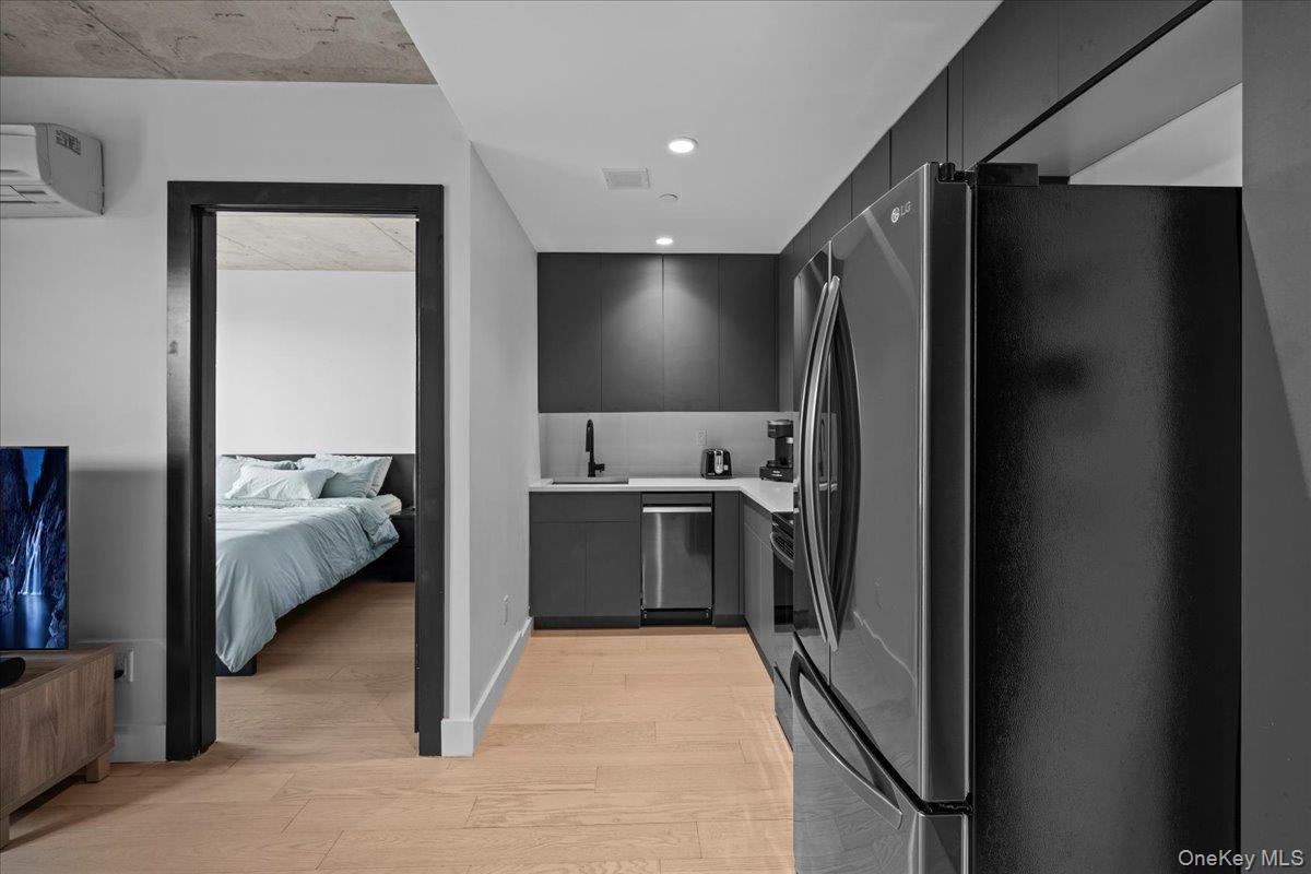 458 East 25th Street, Unit 305 Brooklyn, NY 11226 - Photo 4 of 14