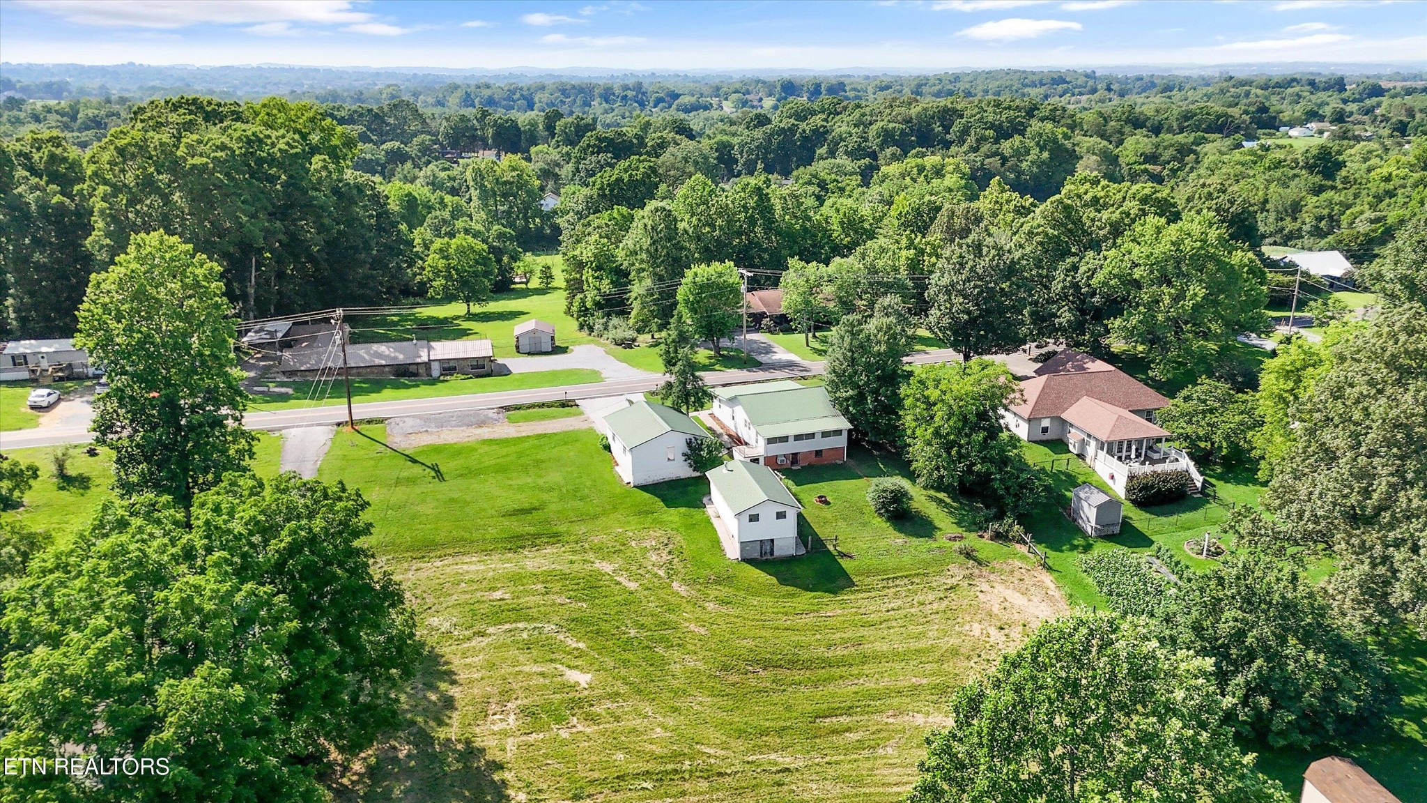 904 Ridge Road Maryville, TN 37803 - Photo 27 of 32 Gallery Image 27