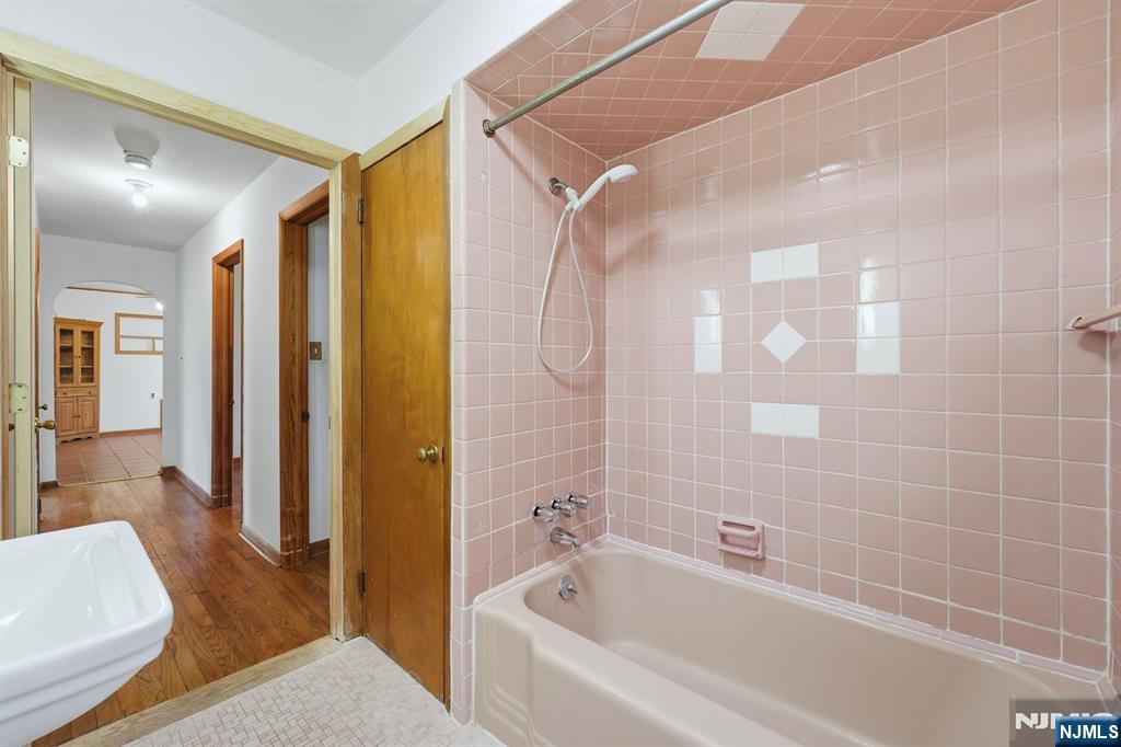 5 Dogwood Road Netcong, NJ 07857 - Photo 18 of 35 a spacious bathroom with a bathtub and shower