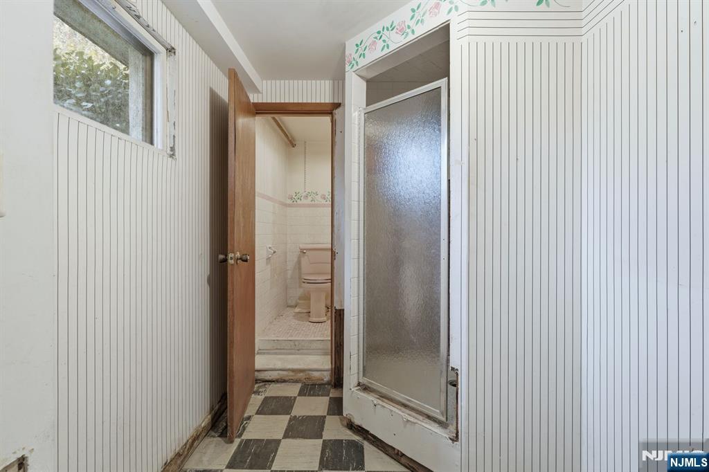 5 Dogwood Road Netcong, NJ 07857 - Photo 31 of 35 a bathroom with a glass shower door