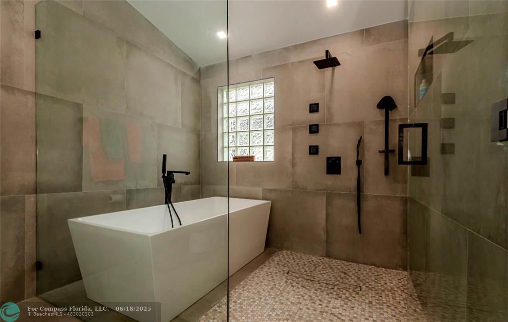 1508 Southwest 149th Avenue Pembroke Pines, FL 33027 - Photo 15 of 26