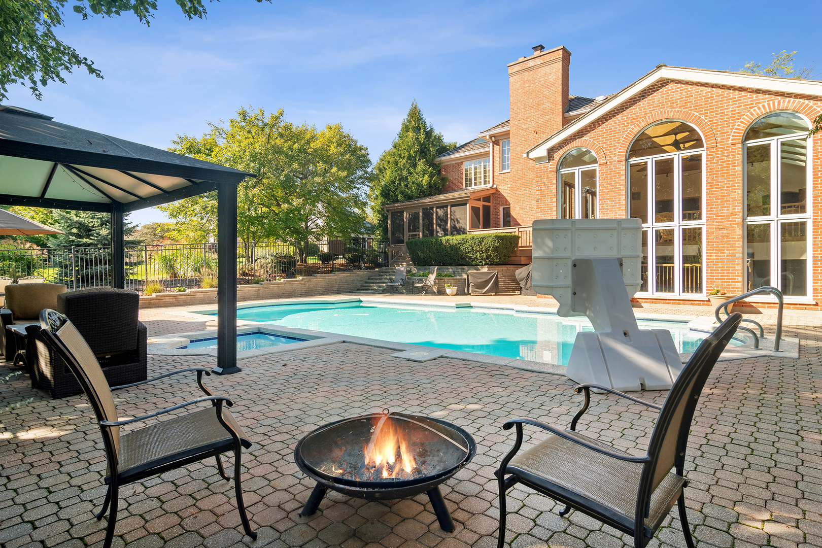 1515 Galloway Drive Inverness, IL 60010 - Photo 48 of 59