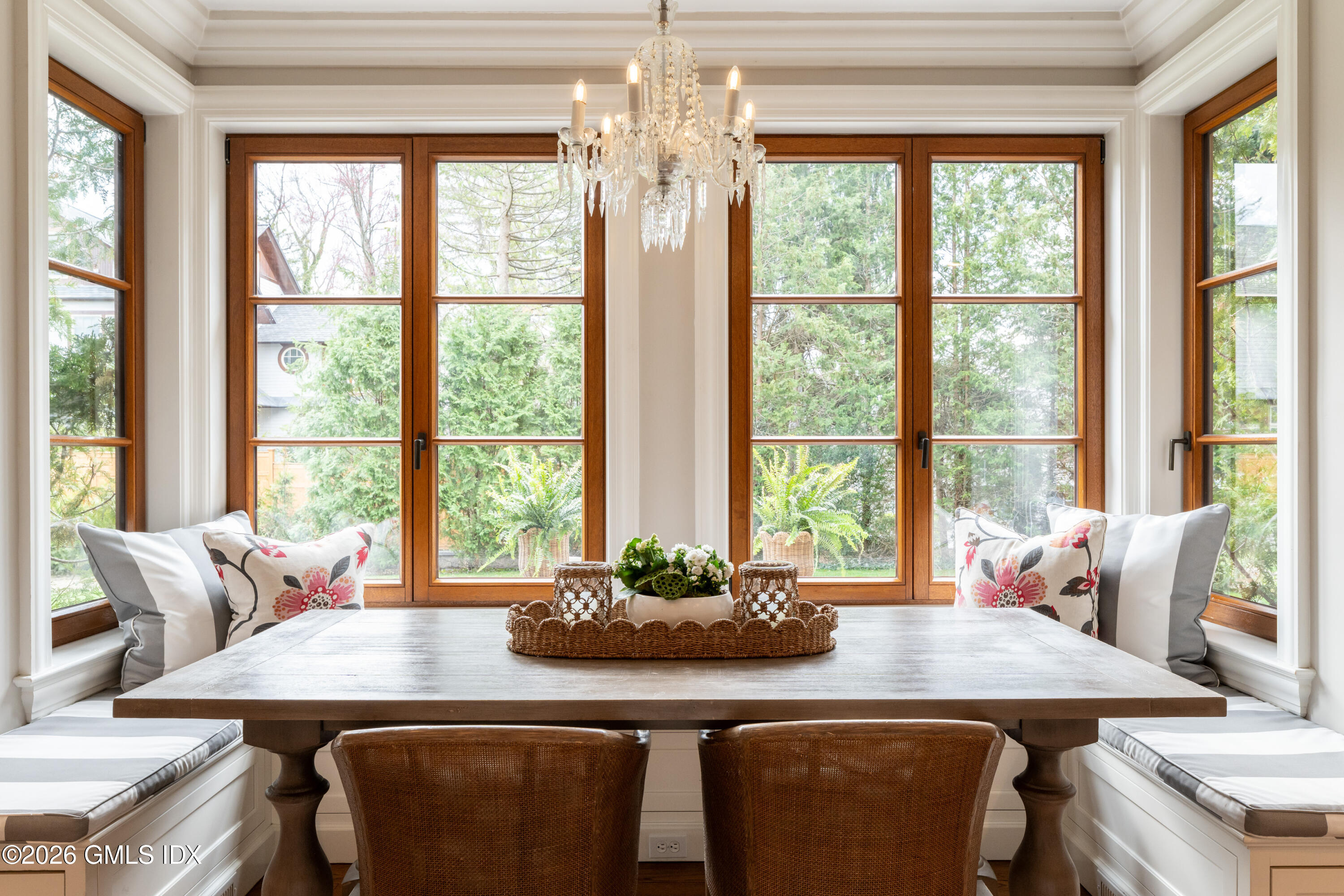 15 Field Road Riverside, CT 06878 - Photo 11 of 34 Breakfast Nook