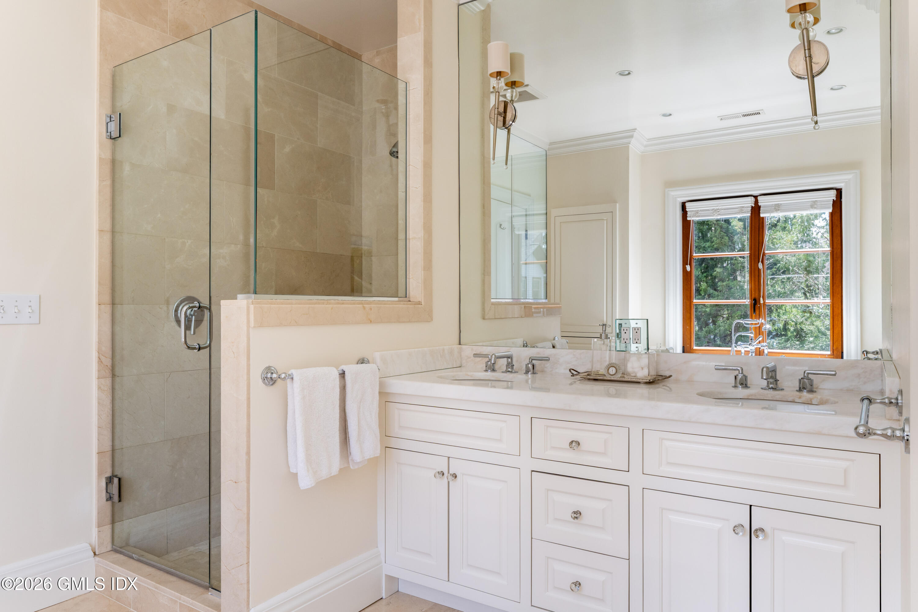 15 Field Road Riverside, CT 06878 - Photo 14 of 34 Primary Bathroom