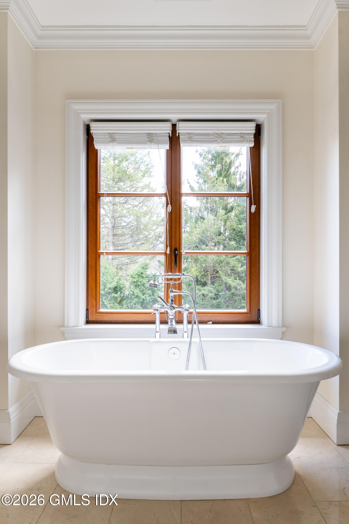 15 Field Road Riverside, CT 06878 - Photo 15 of 34 Primary Bathroom