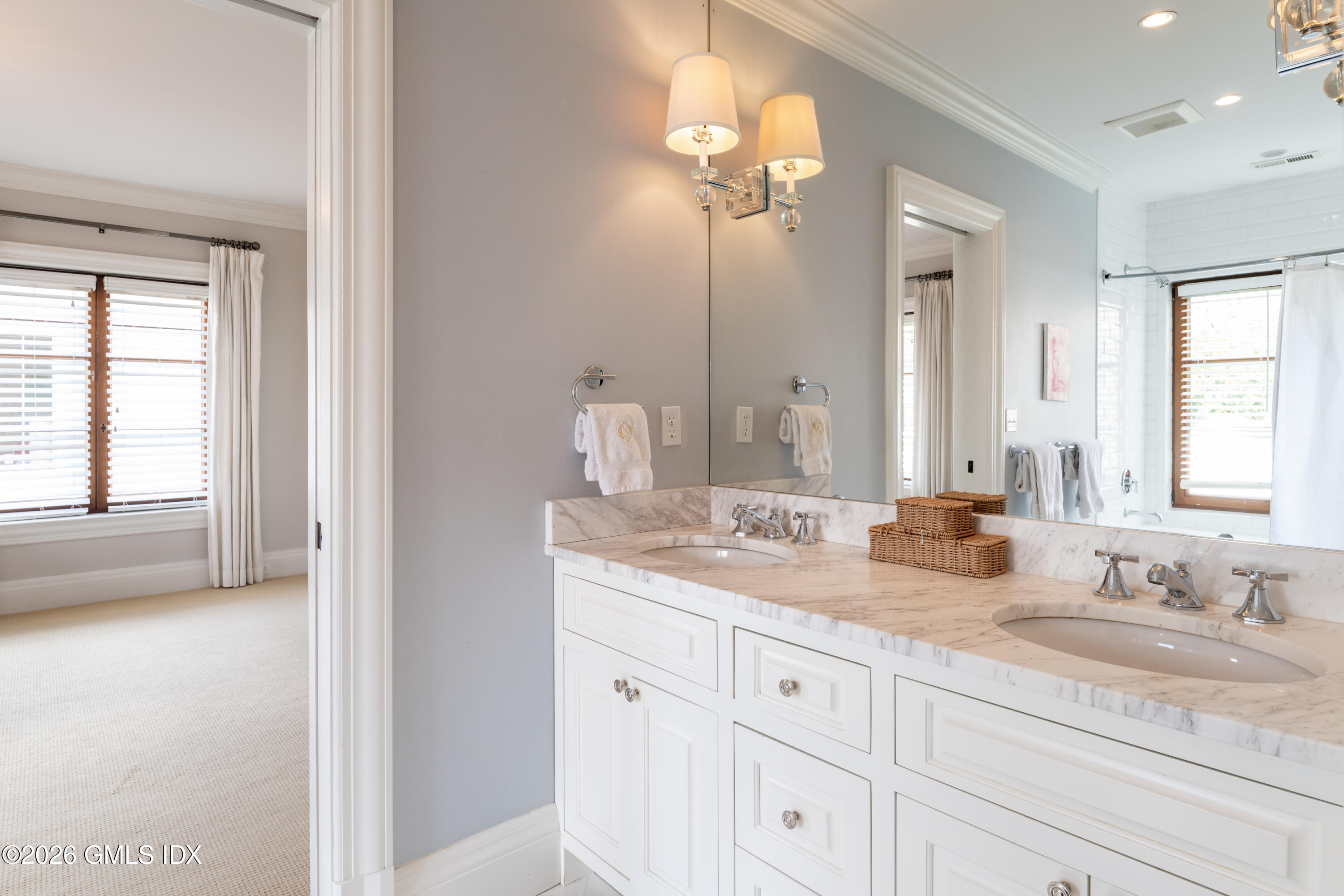 15 Field Road Riverside, CT 06878 - Photo 17 of 34 Family Bathroom