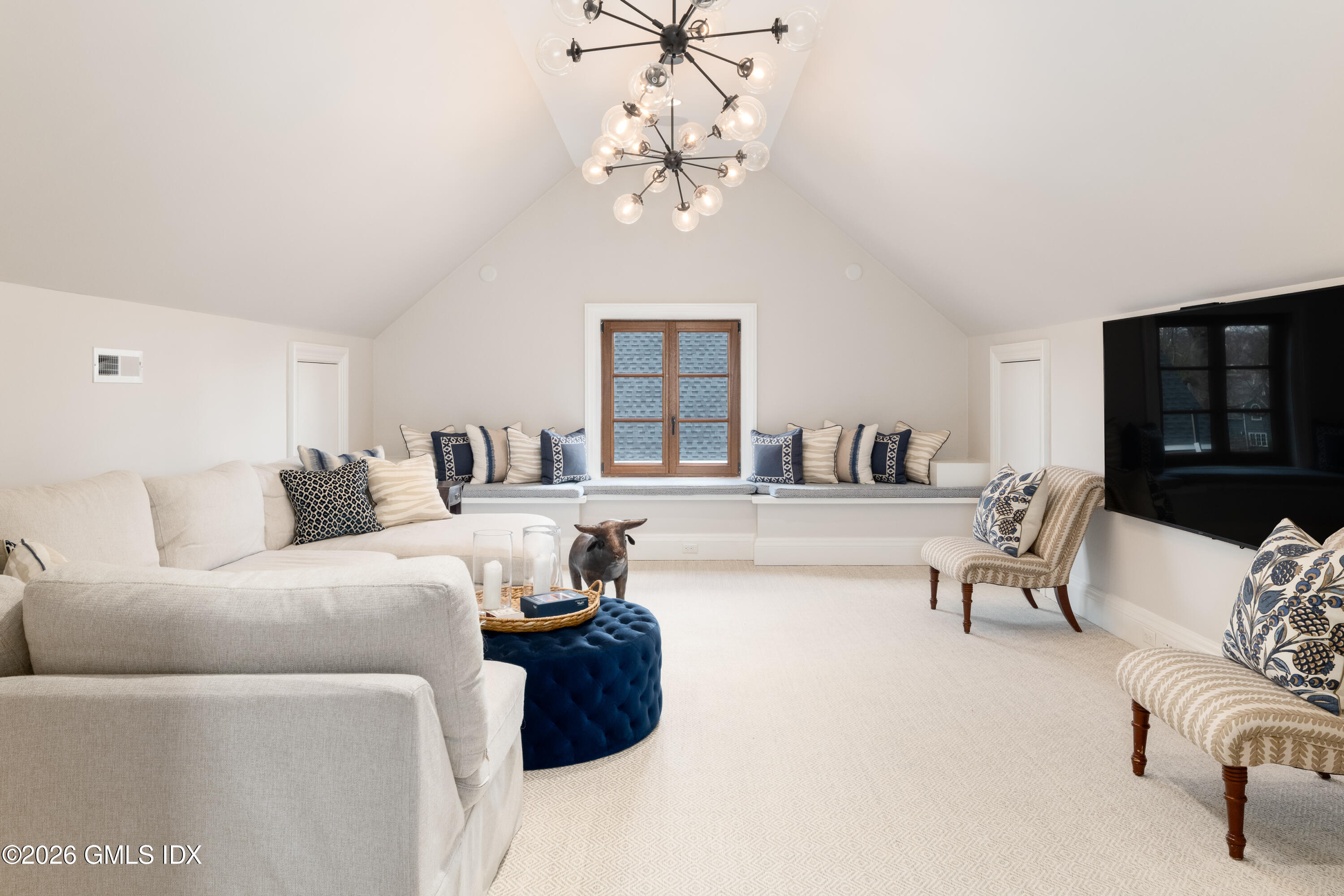 15 Field Road Riverside, CT 06878 - Photo 22 of 34 3rd Floor Family Room