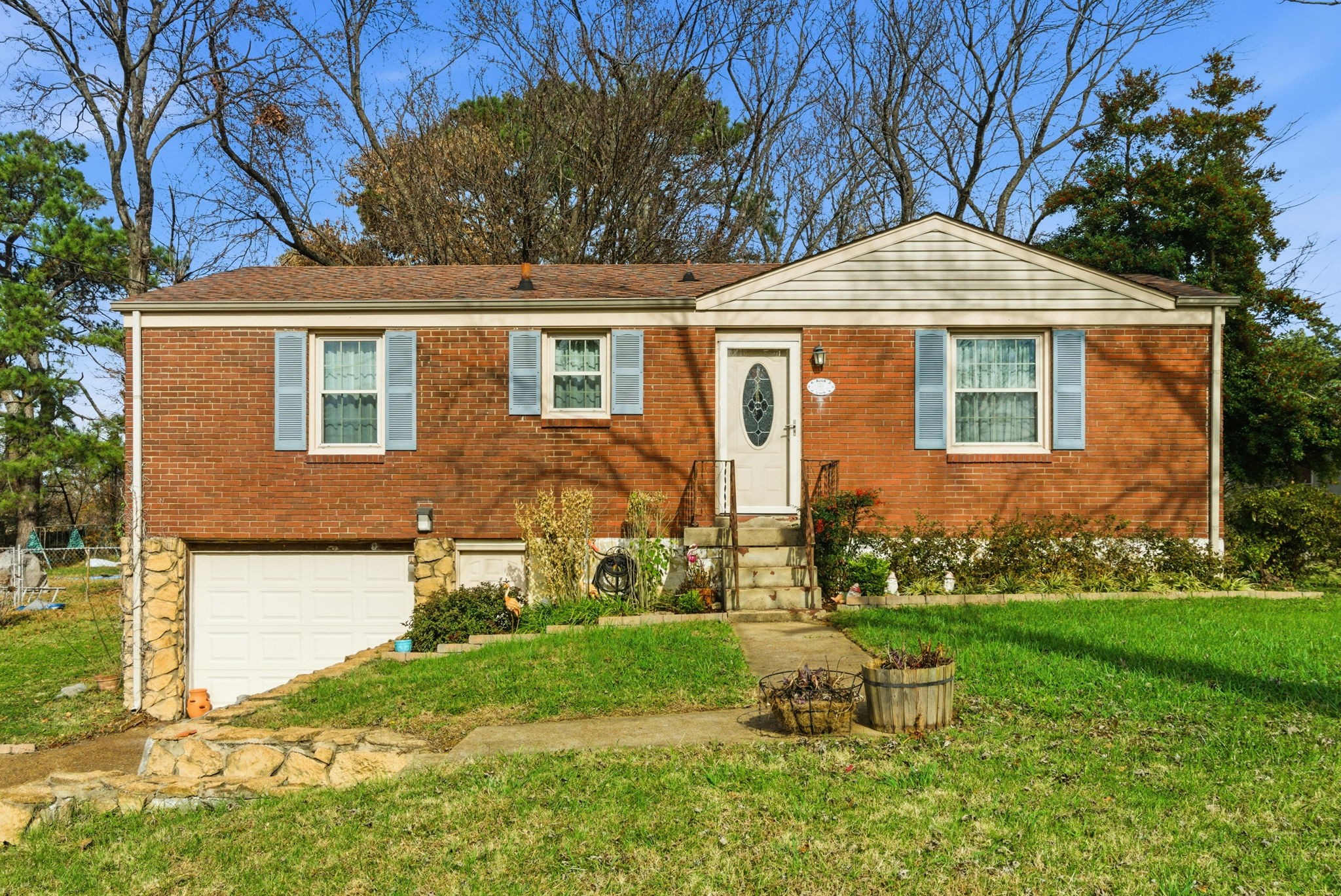 826 Richards Road Antioch, TN 37013 - Photo 2 of 4 Gallery Image 2