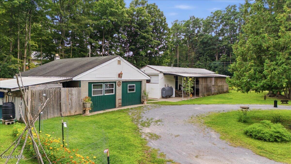 400 Crook's Grove Road Ballston Spa, NY 12020 - Photo 2 of 28 400 Crook'S Grove Rd