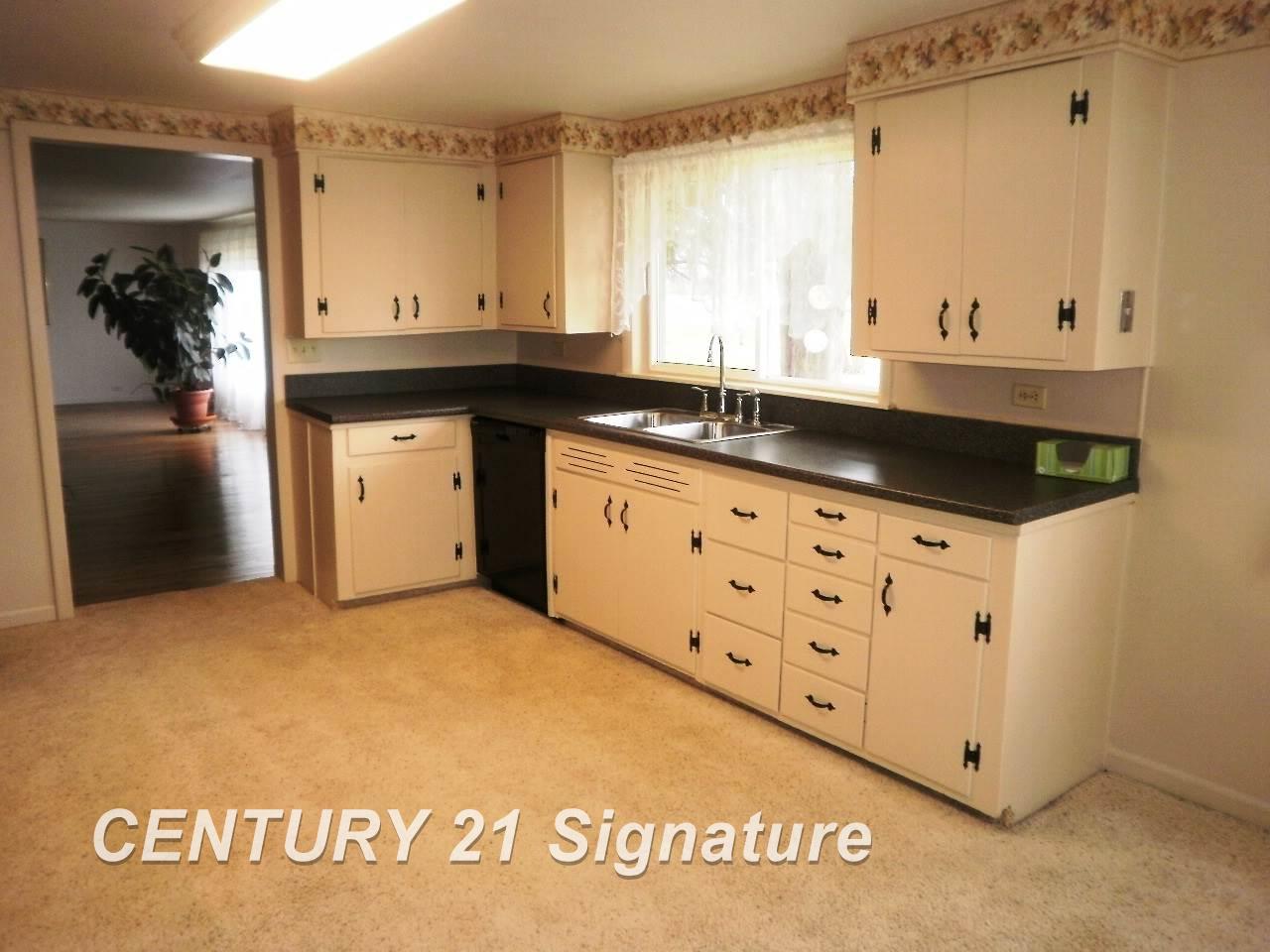 9183 Bell Road Birch Run, MI 48415 - Photo 3 of 13