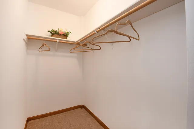 $59,500 | 10300 Village Cir Drive, Unit 4407, Palos Park, IL 60464