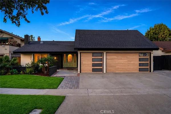 $8,500 | 409 West Sierra Drive, Santa Ana, CA 92707