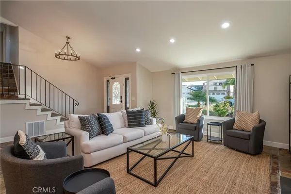 $8,500 | 409 West Sierra Drive, Santa Ana, CA 92707