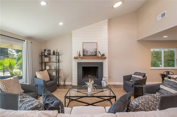 $8,500 | 409 West Sierra Drive, Santa Ana, CA 92707