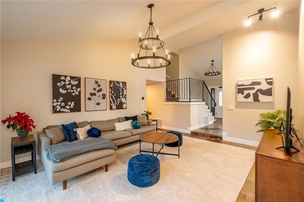 $8,500 | 409 West Sierra Drive, Santa Ana, CA 92707