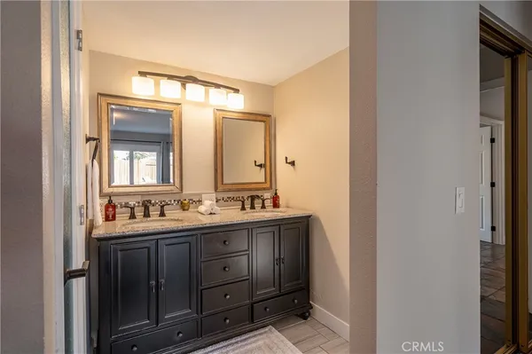 $8,500 | 409 West Sierra Drive, Santa Ana, CA 92707