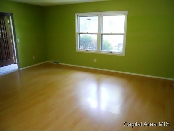44 Squires Road Springfield, IL 62704 - Photo 2 of 10
