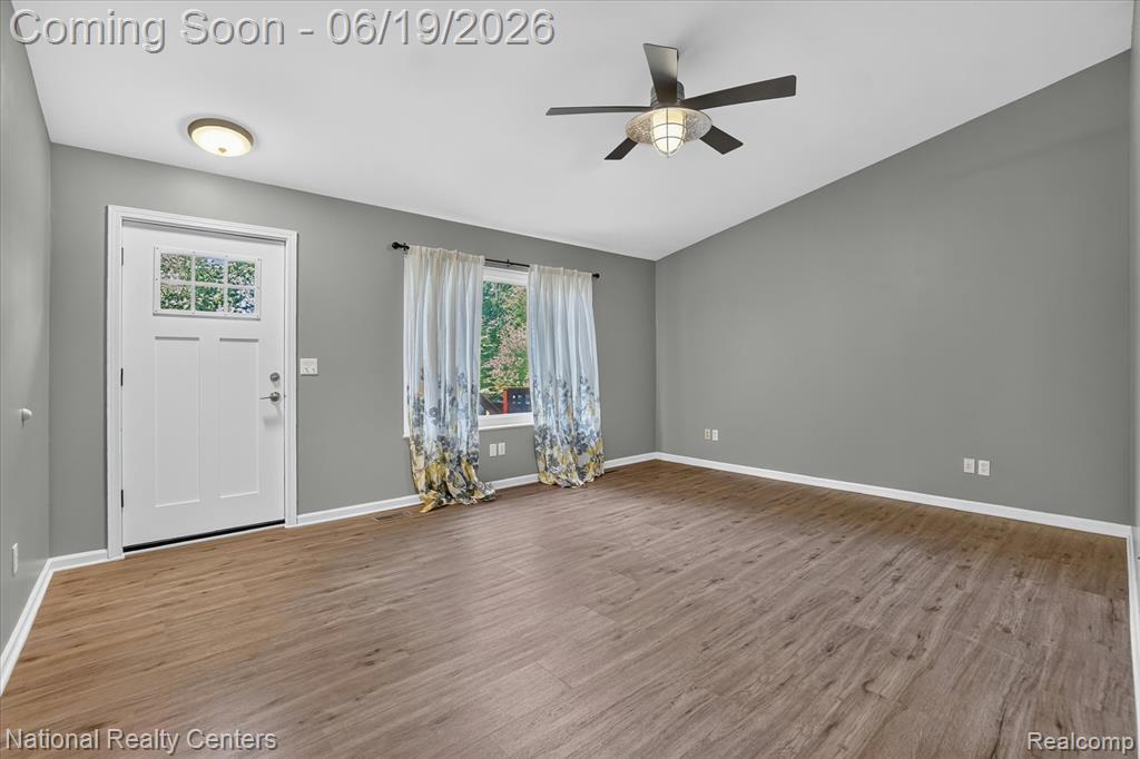 8280 West Rolston Road Linden, MI 48451 - Photo 4 of 47