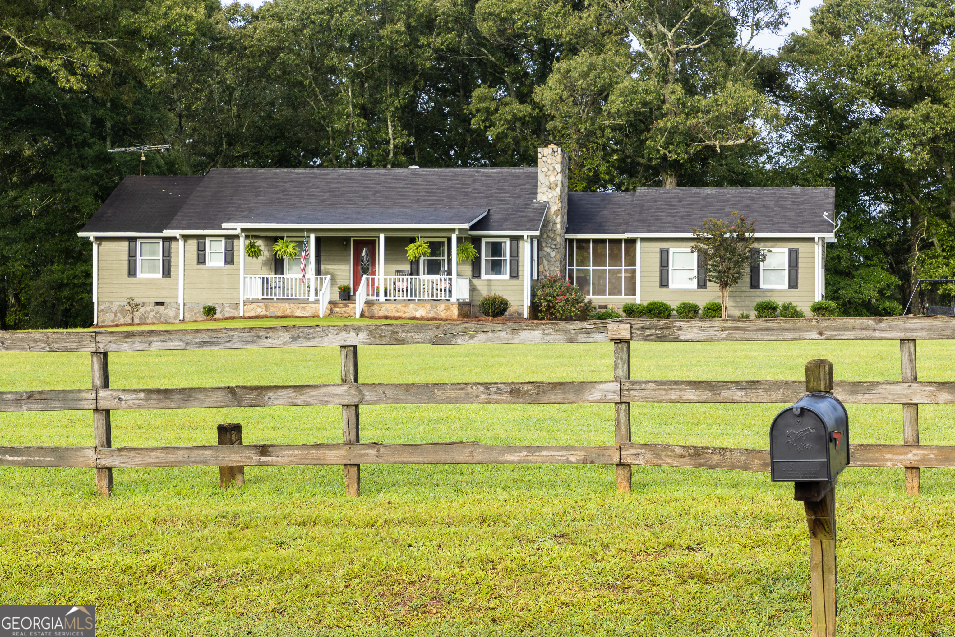 976 Windsweep Farm Road Thomaston, GA 30286 - Photo 59 of 98 a front view of a house with swimming pool