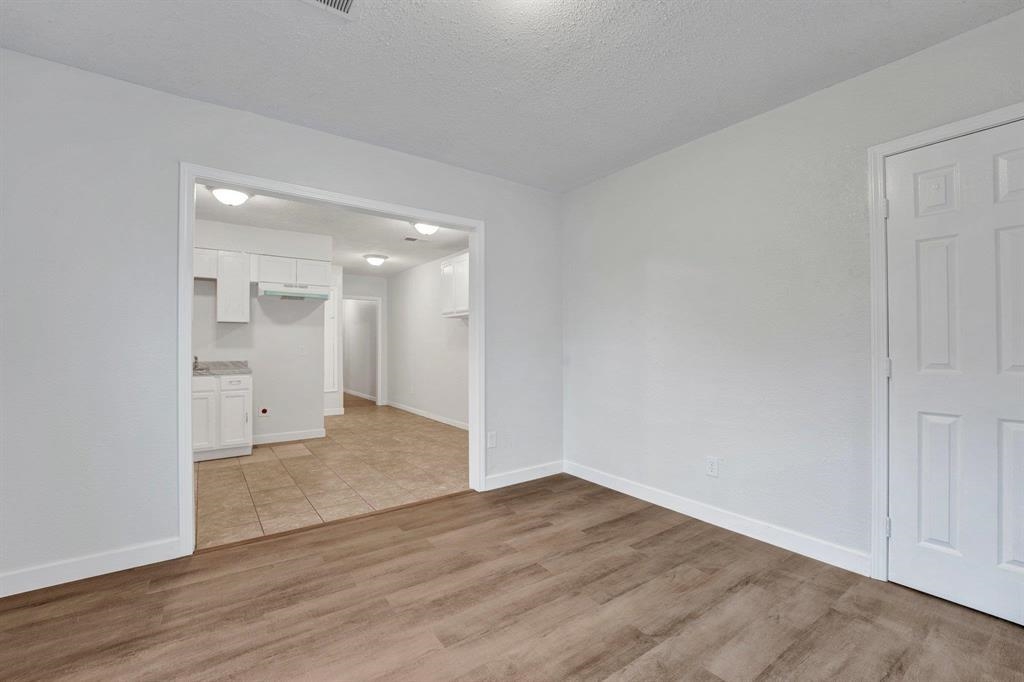 2773 Waverly Avenue Memphis, TN 38114 - Photo 10 of 20 wooden floor in an empty room