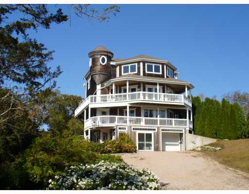 4 Round Hill Road Westerly, RI 02891 - Photo 1 of 5 Exterior Front.