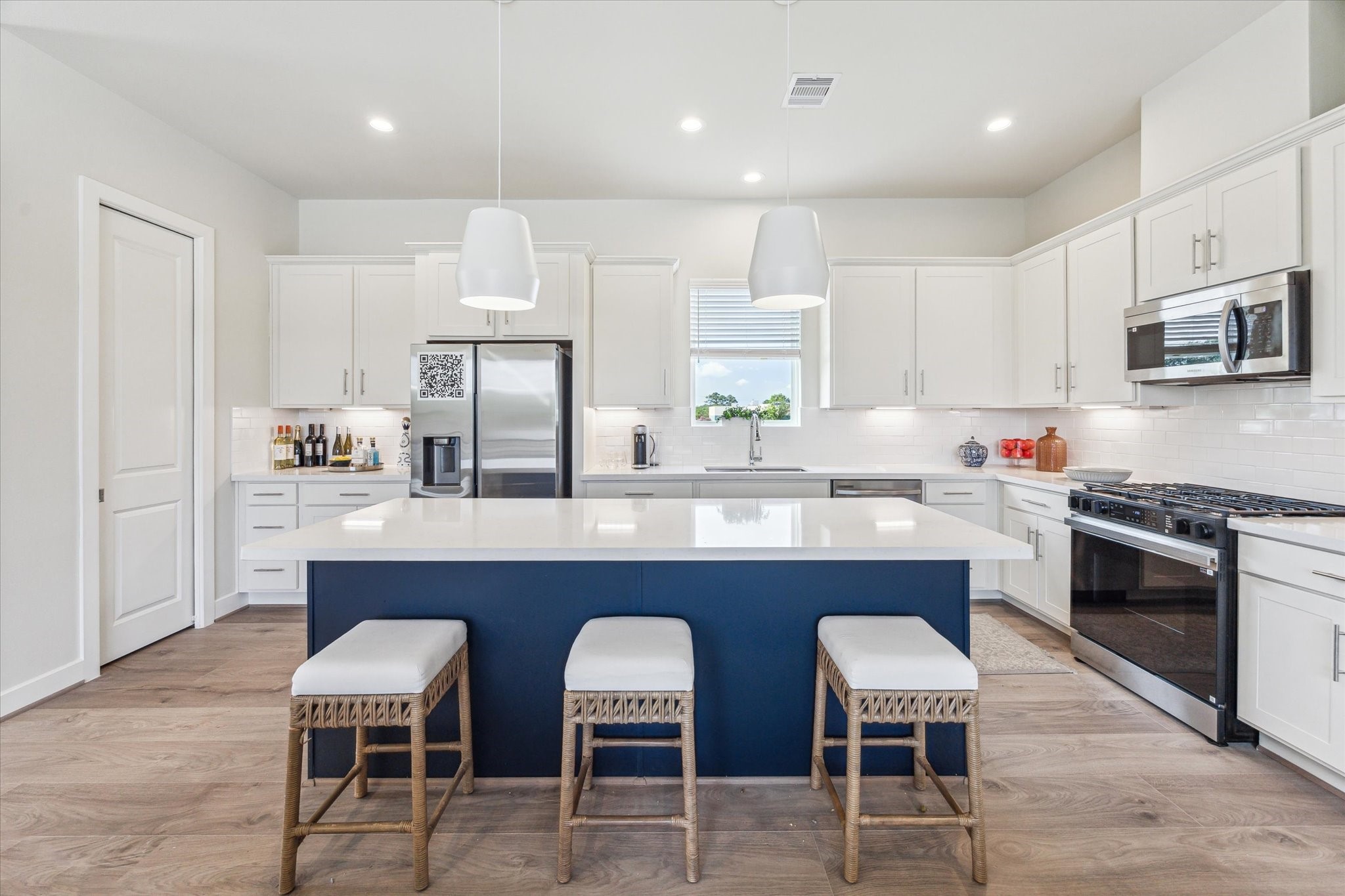 10610 Cascade Ledge Lane Houston, TX 77025 - Photo 12 of 25 Representative Photo - Layout and Selections May Vary