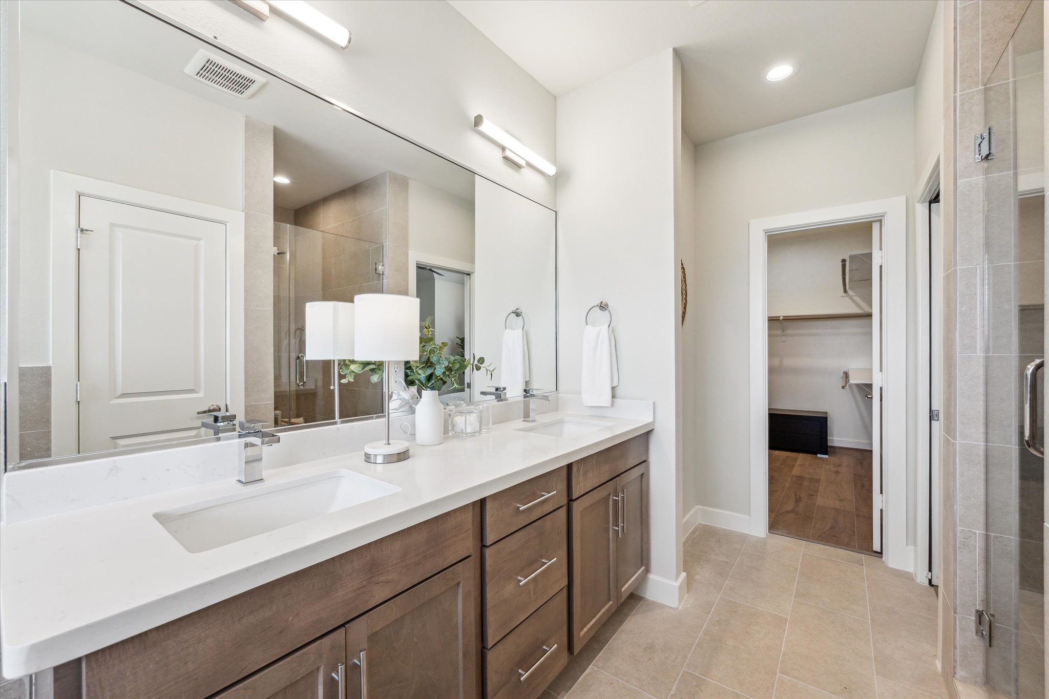 10610 Cascade Ledge Lane Houston, TX 77025 - Photo 19 of 25 Representative Photo - Layout and Selections May Vary