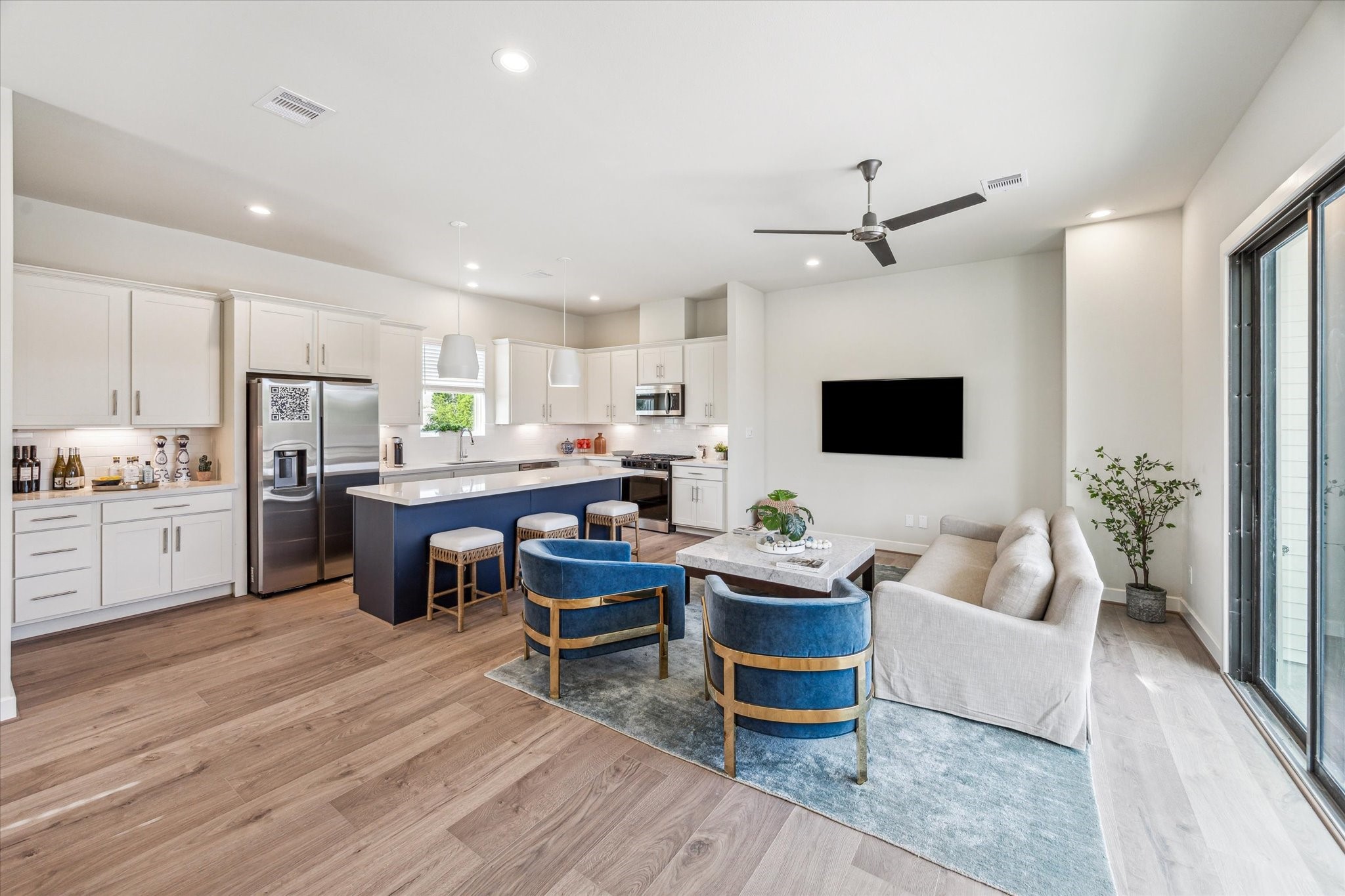 10610 Cascade Ledge Lane Houston, TX 77025 - Photo 4 of 25 Representative Photo - Layout and Selections May Vary