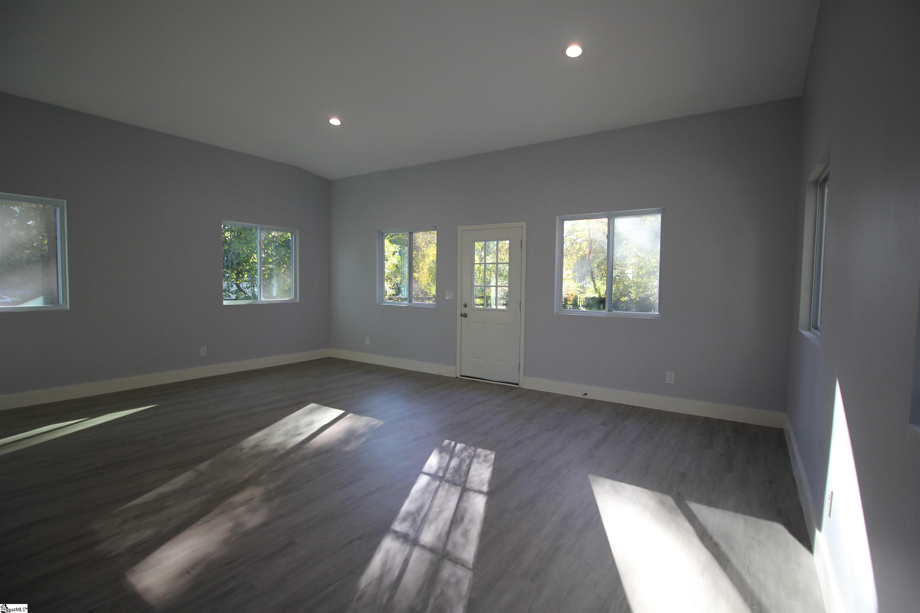 700 Trade Street Greer, SC 29651 - Photo 21 of 27 Gallery Image 21